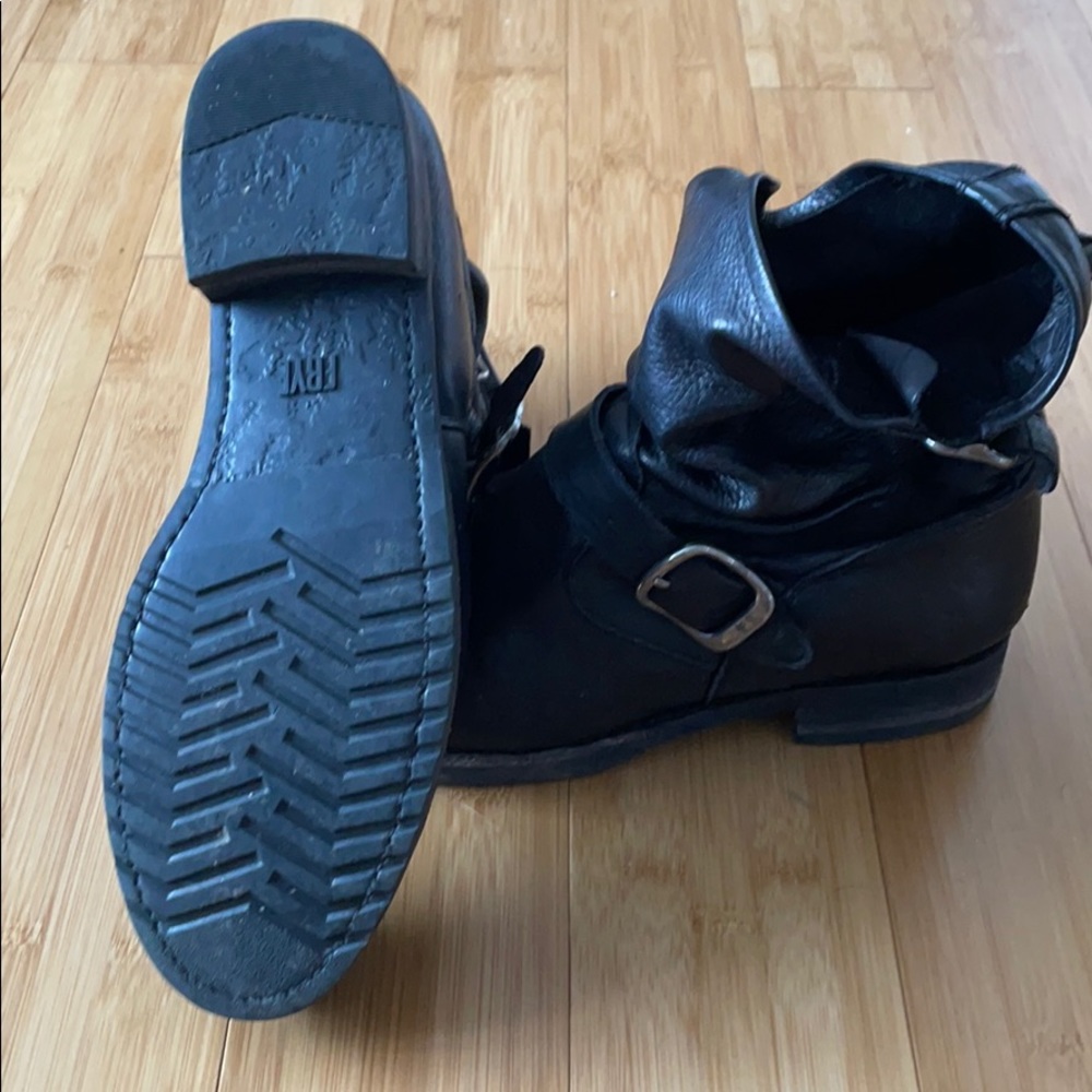 Frye Veronica slouch short